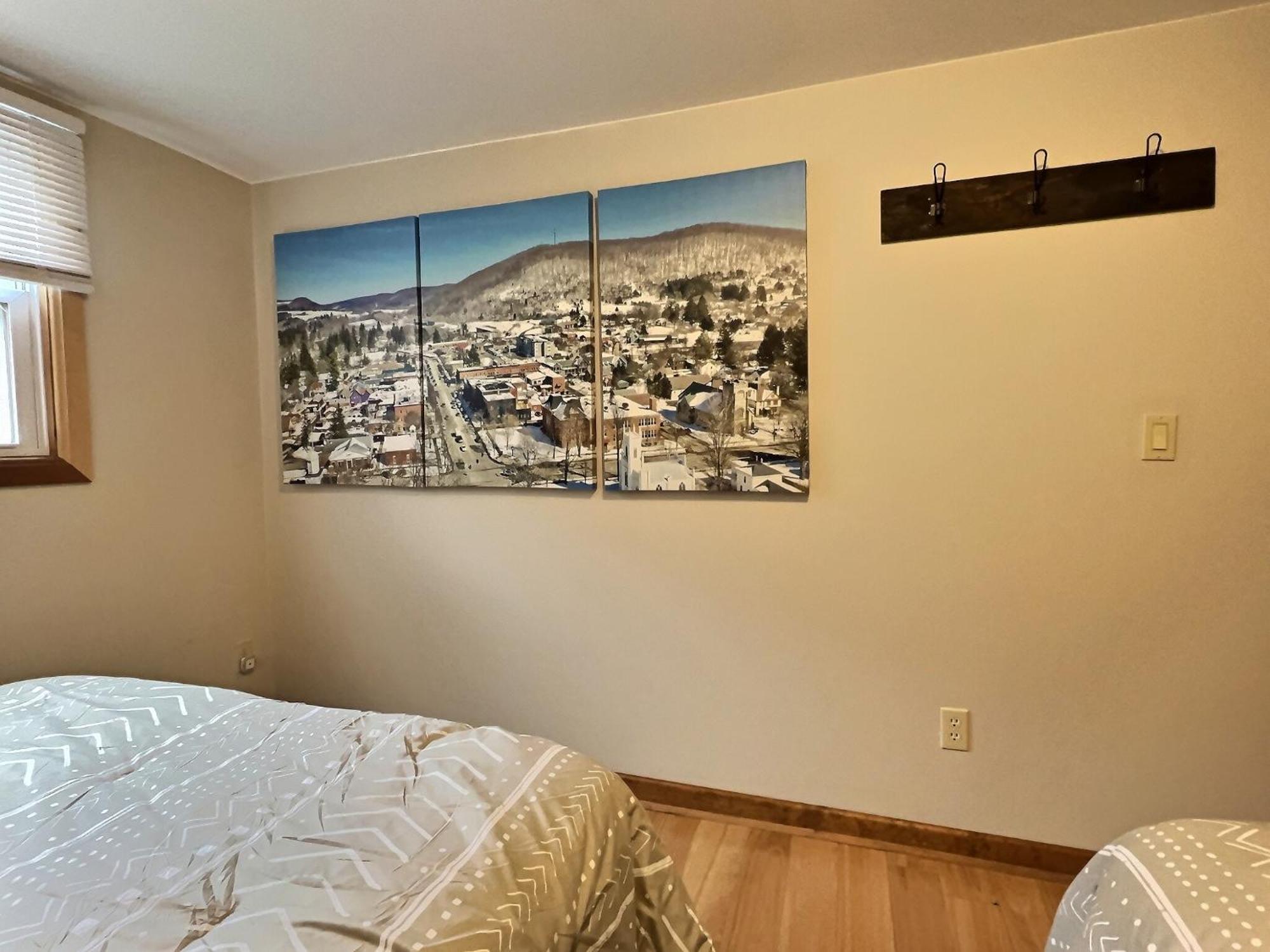 Maples Retreat - 2 Acres - Fireplace 엘리콧빌 외부 사진
